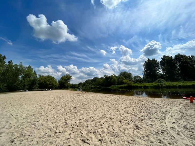 Na zdjęciu miejskie kąpielisko nad Pilicą